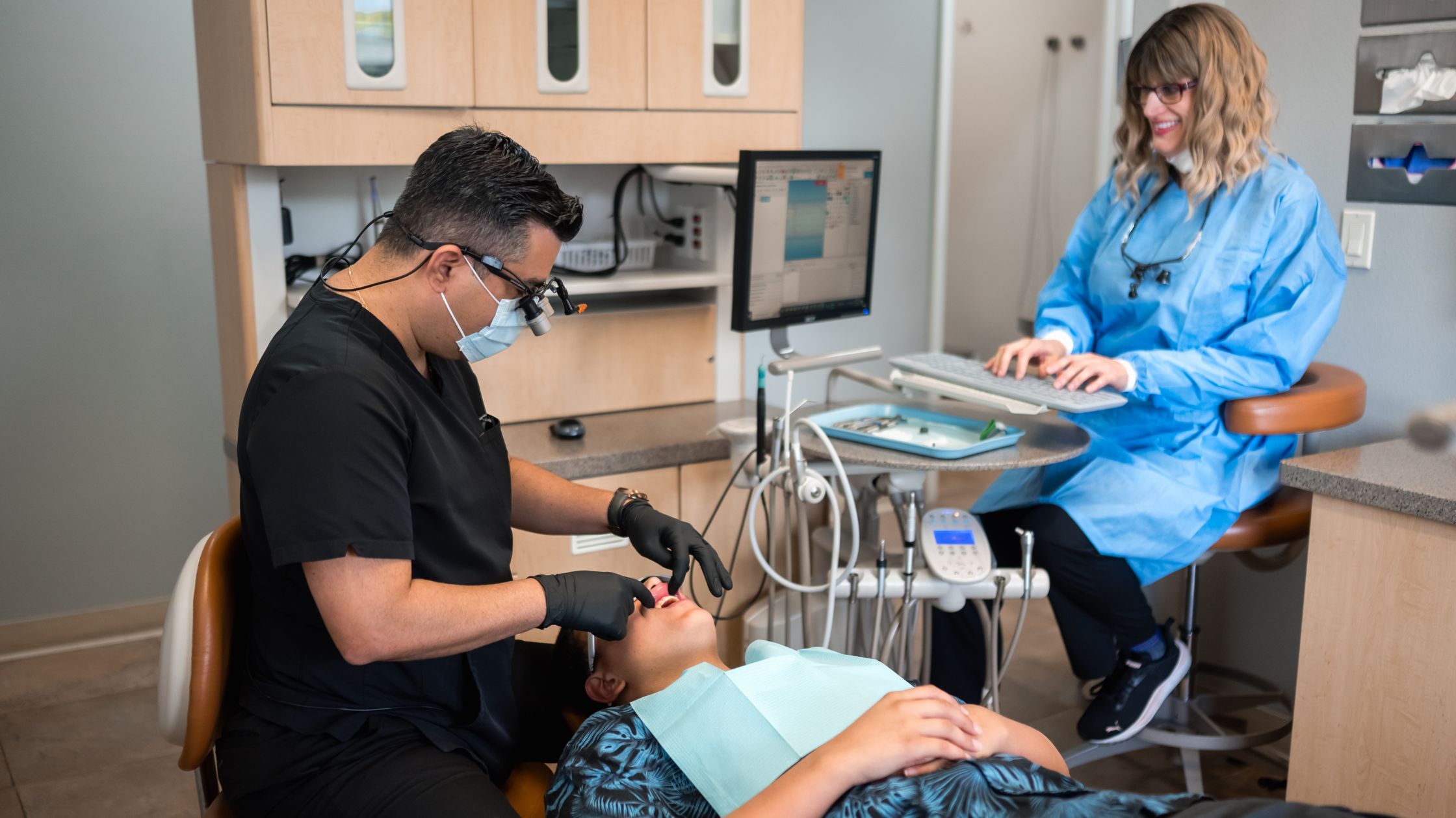 Tooth Pain That Comes and Goes: What Does It Mean?